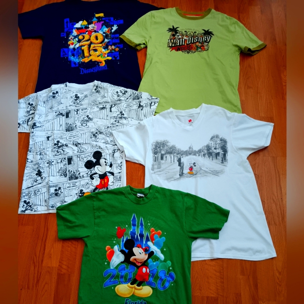 Disney tee shirts × 5